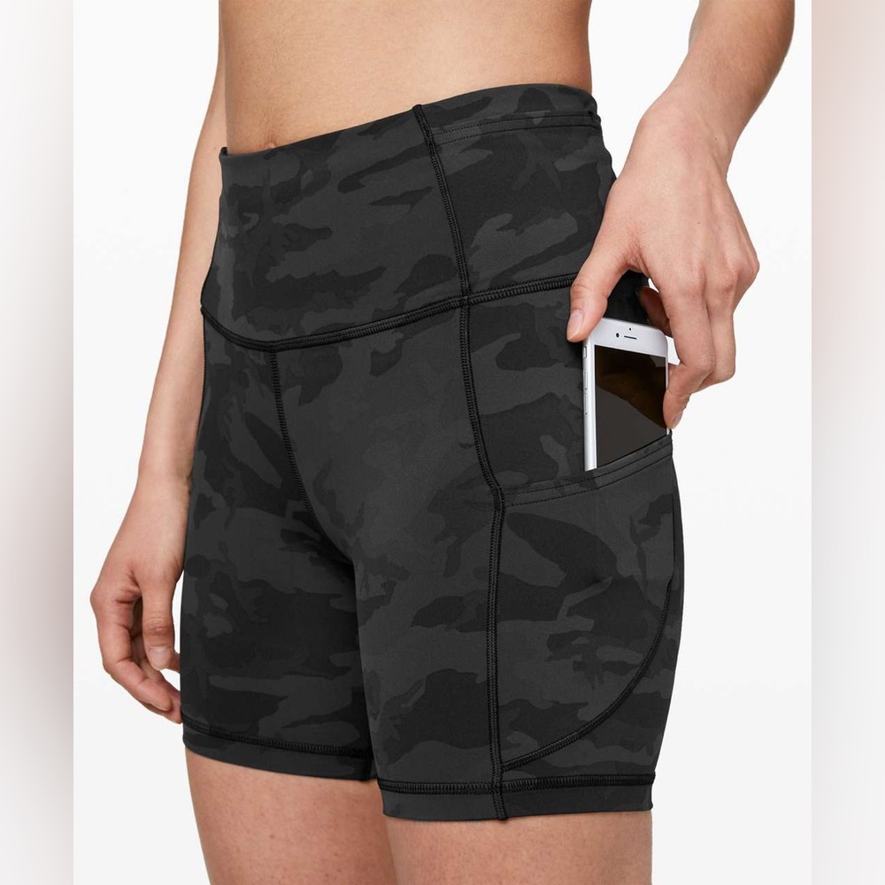 Lululemon Fast And Free Short 6" *Non-Reflective
Incognito Camo Multi Grey black